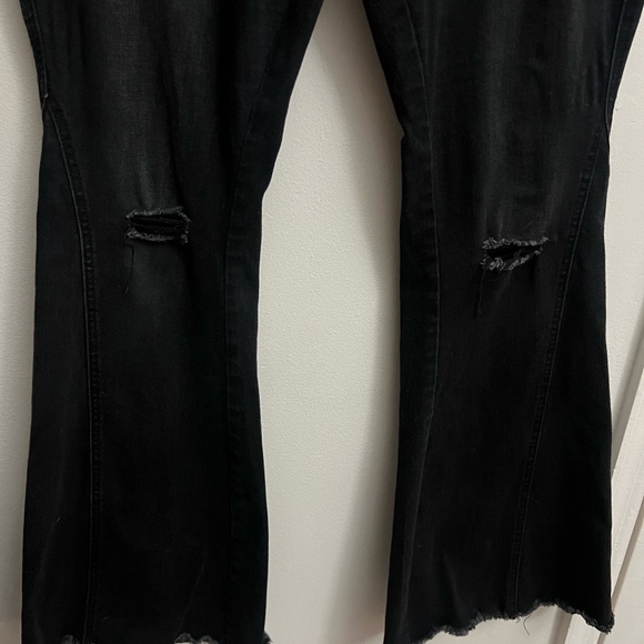 Button Free Elastic Waist Distressed Flared Long Bell Bottom Denim Jeans - Picture 6 of 8